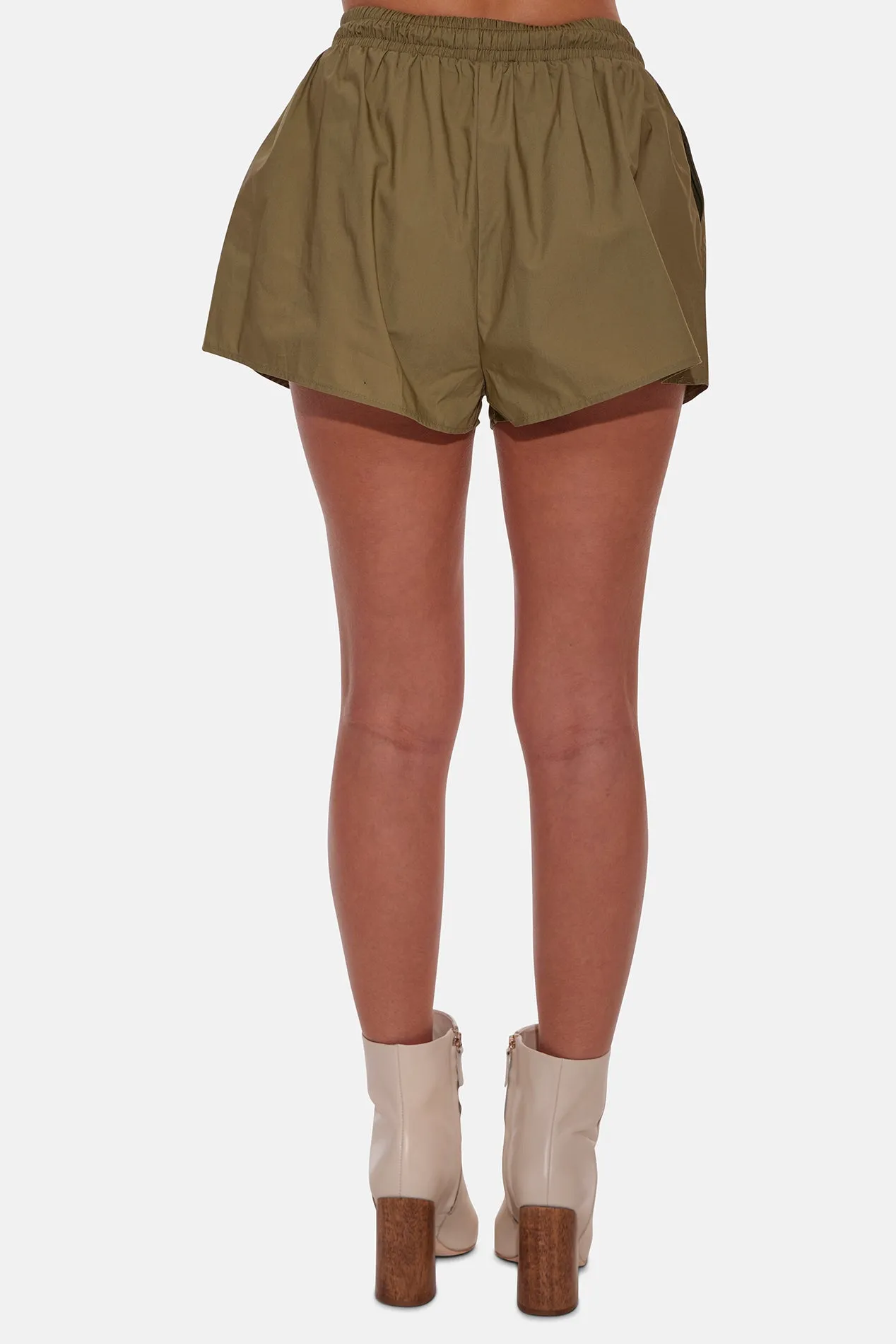 Avery Poplin Short Olive