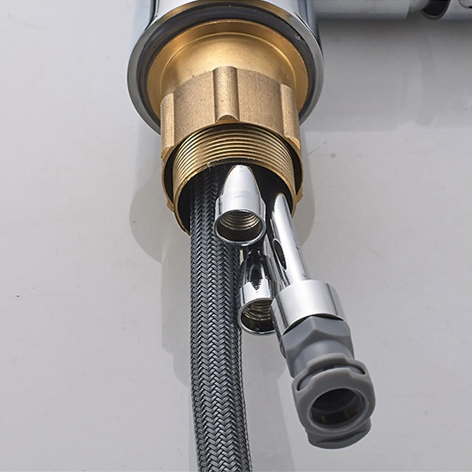 Black & Chrome Pull Out Bathroom Tap