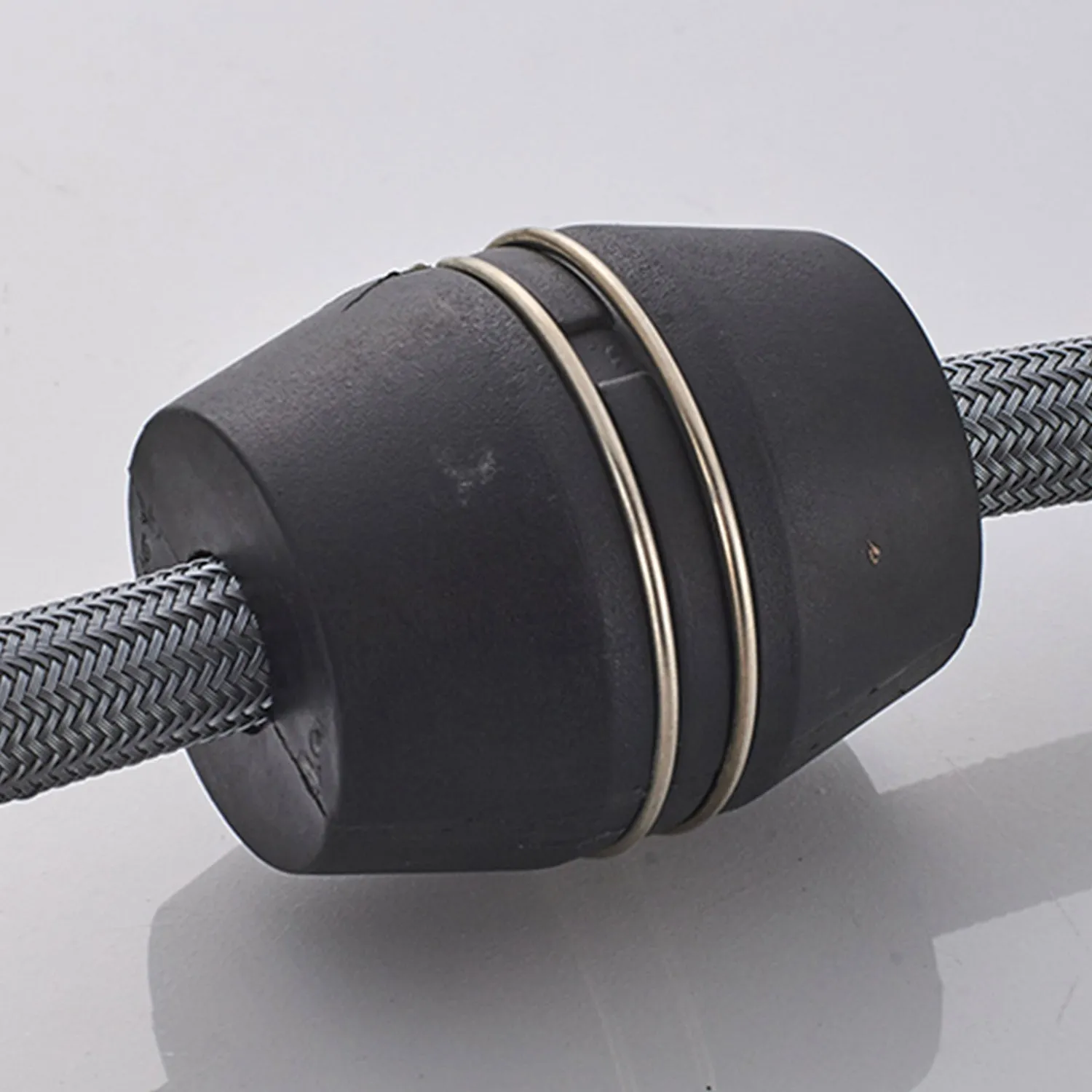 Black & Chrome Pull Out Bathroom Tap