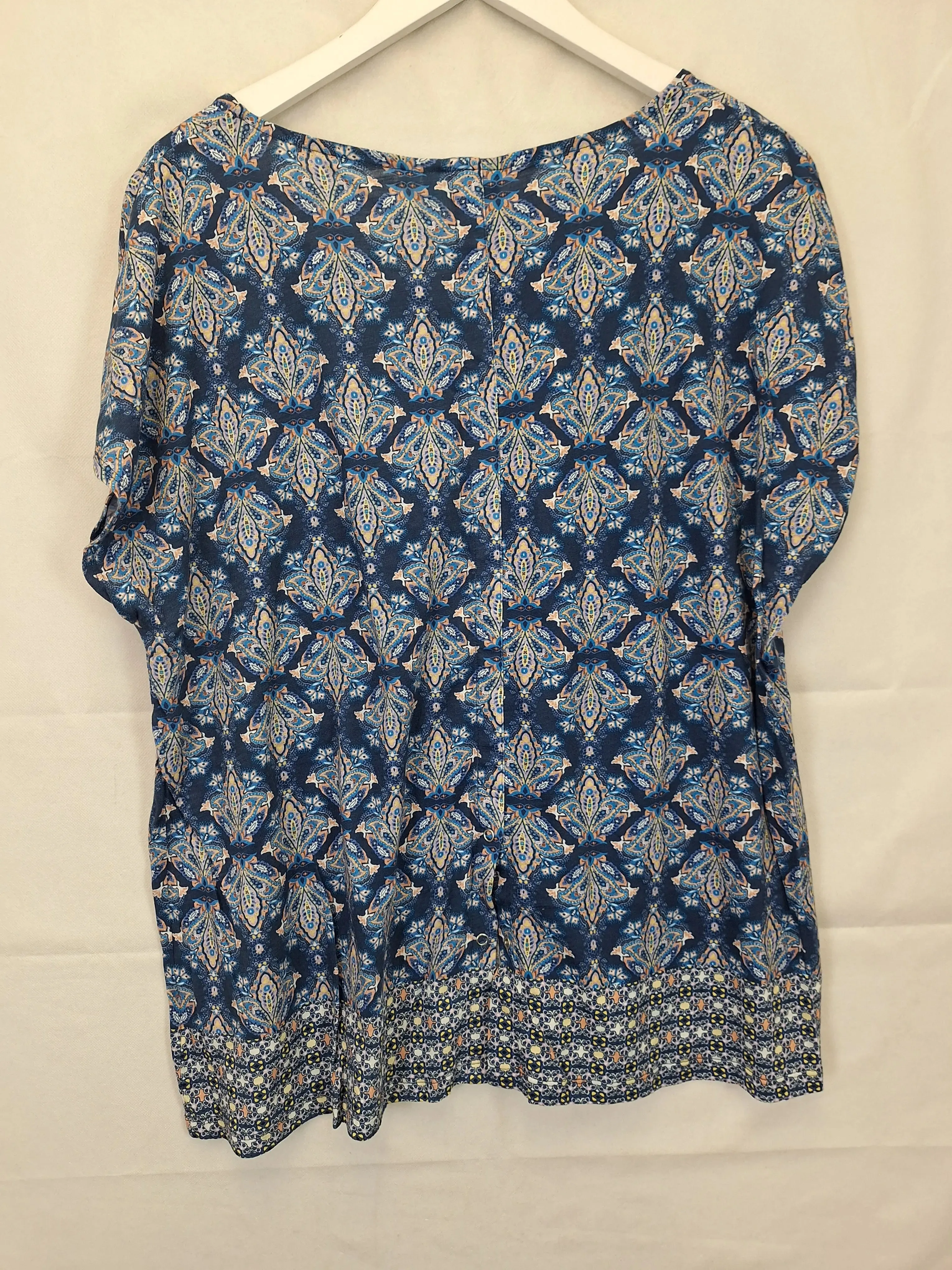 Blue Illusion Relaxed Paisley Top Size XXXL