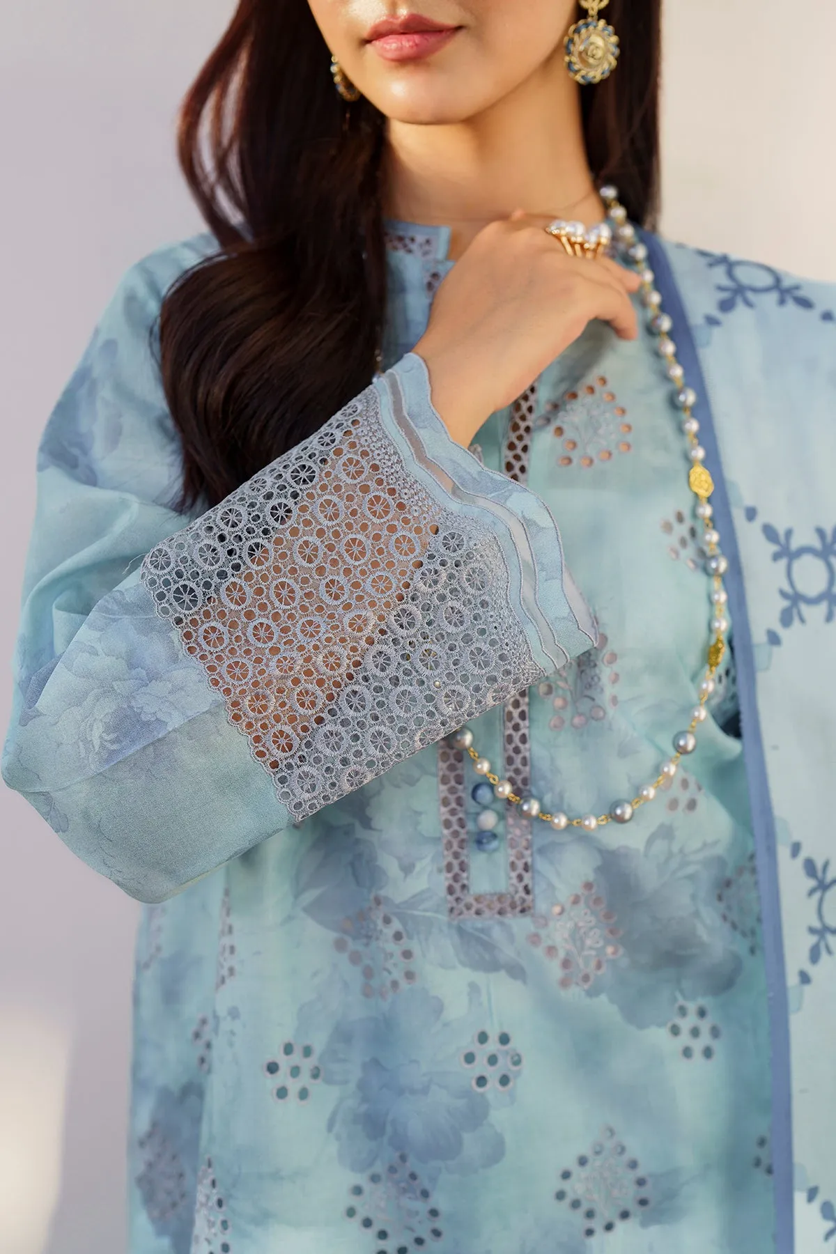 EMBROIDERED PRINTED LAWN UF-640