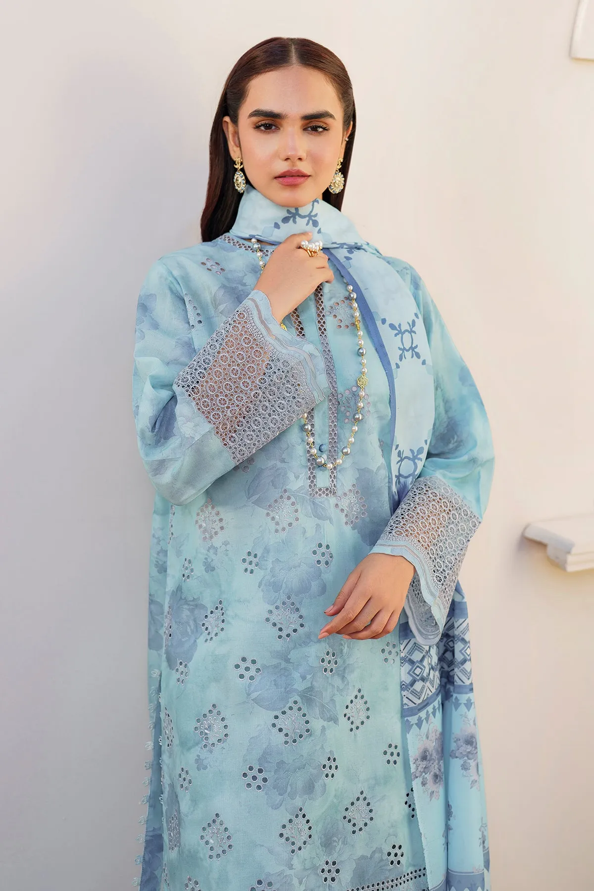 EMBROIDERED PRINTED LAWN UF-640