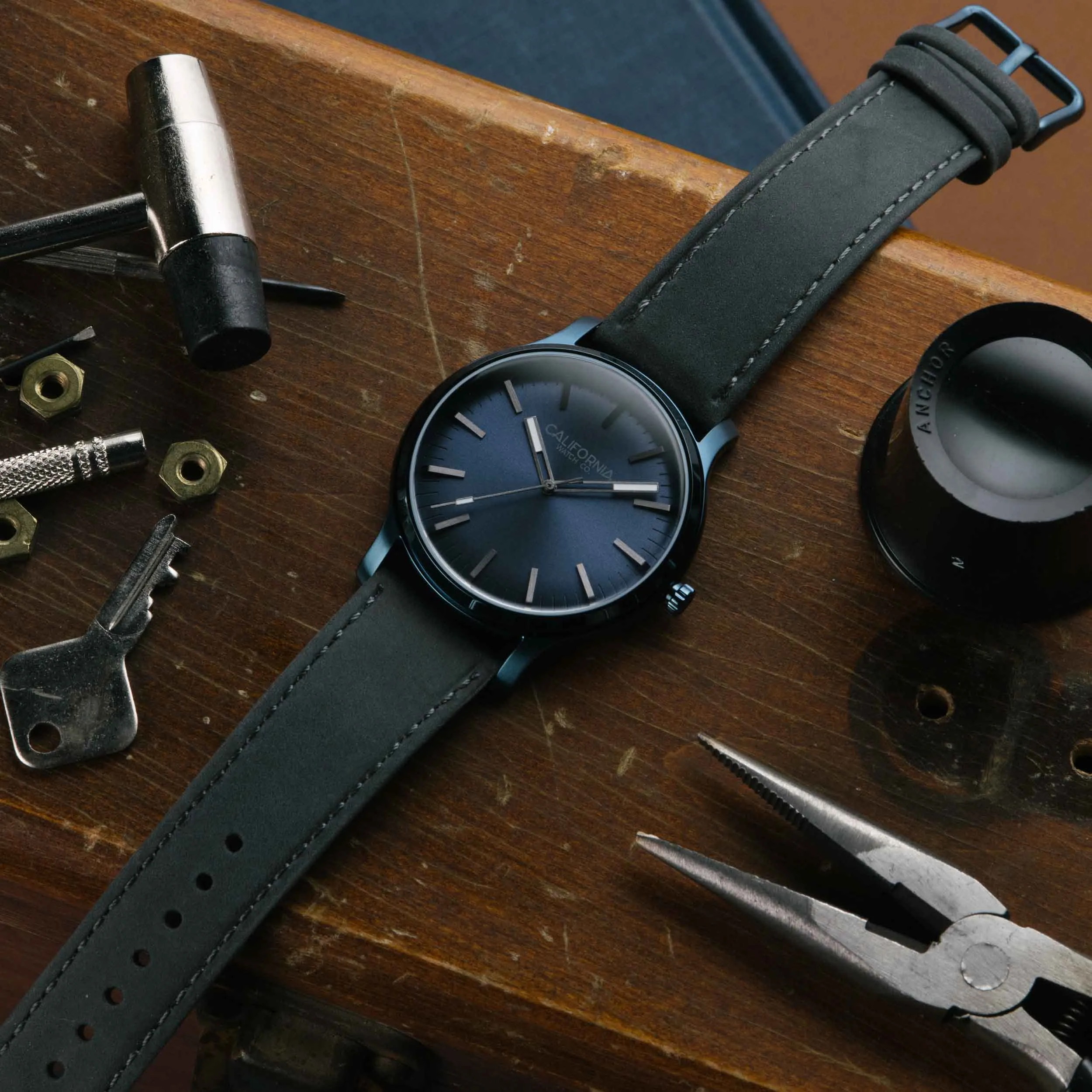 Laguna 40 Leather Deep Blue Gray