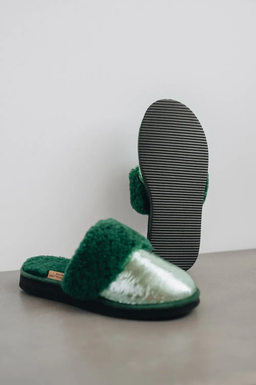 Women's Sheepskin Slip-on Slippers | VERONICA  (EDIT)