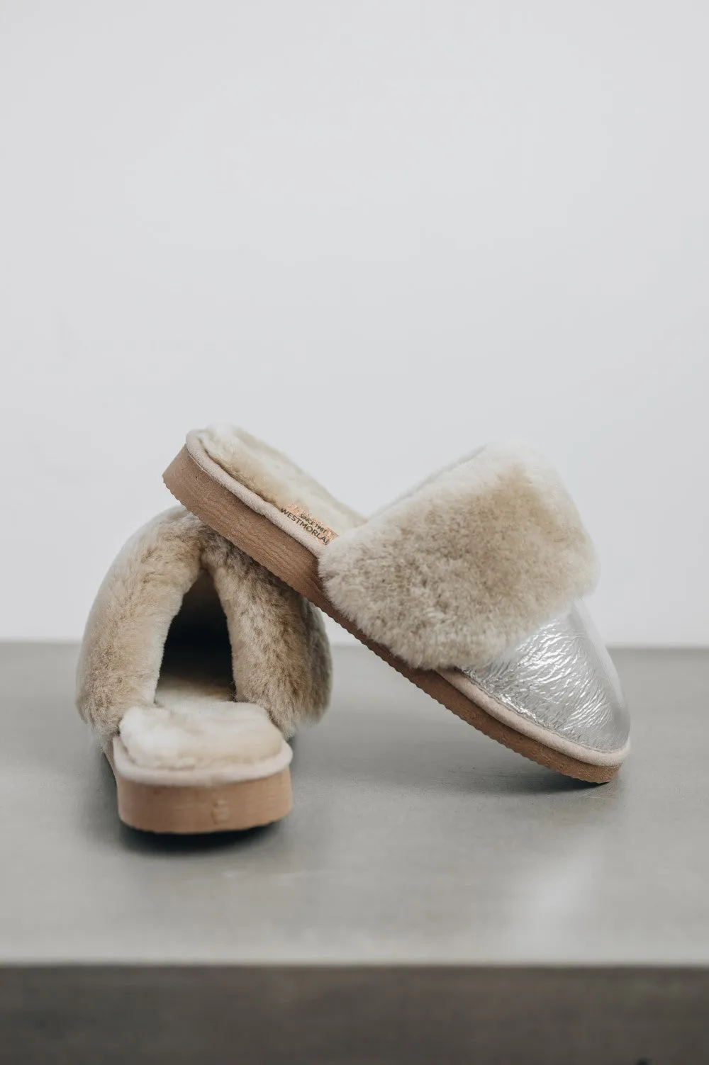 Women's Sheepskin Slip-on Slippers | VERONICA  (EDIT)